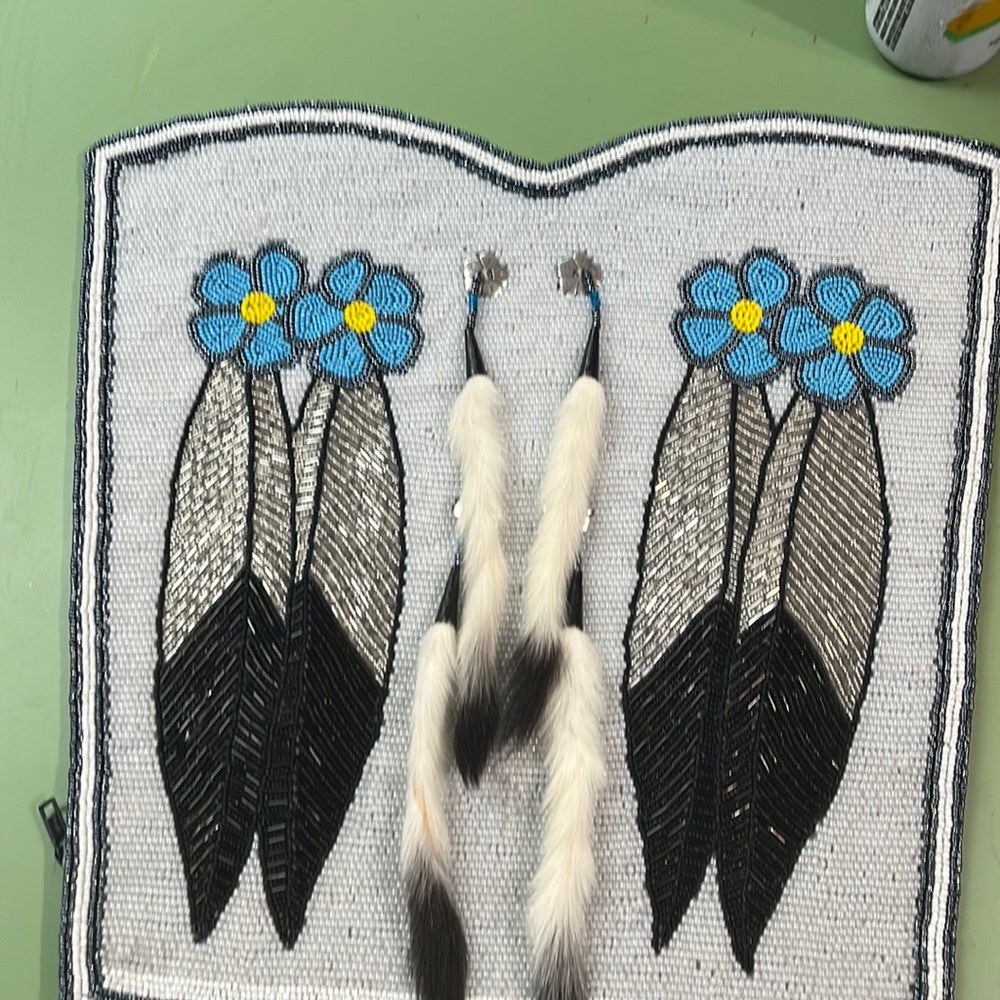 Native Amer fully beaded leggings, both sides eagle feathers w/blu flowers w/fur